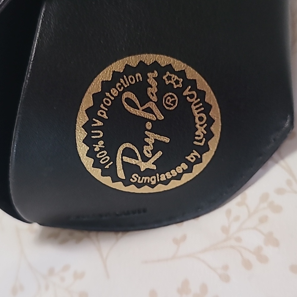 Ray-Ban case - Picture 4 of 4